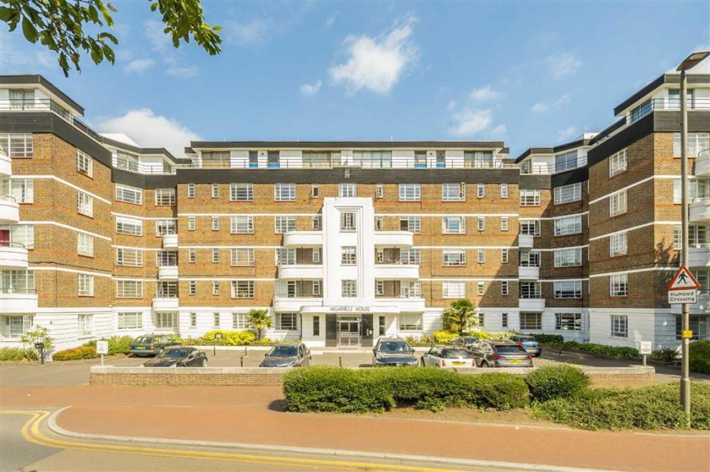 Main image of property: Nightingale Lane, Balham