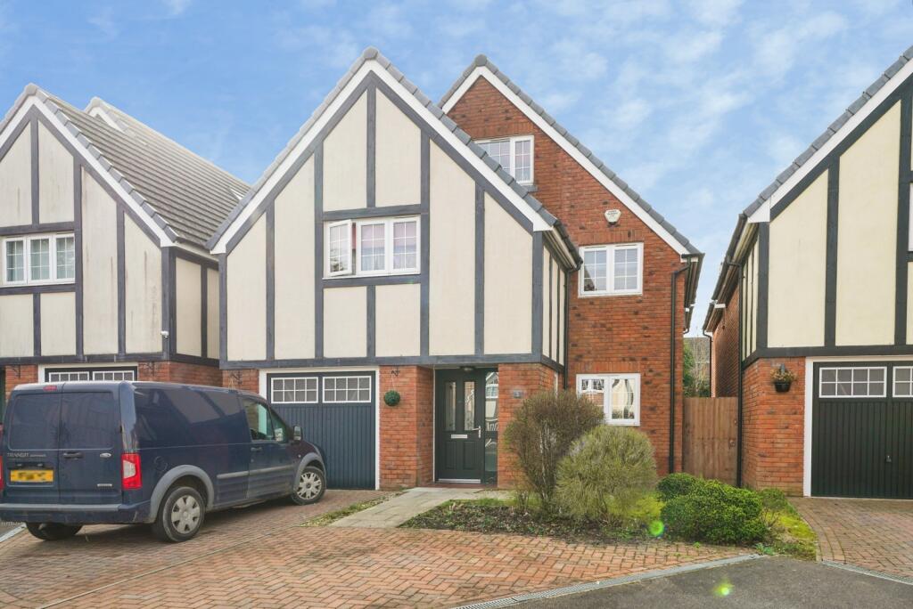 Main image of property: Barnpear Court, Tuffley, Gloucester, Gloucestershire, GL4
