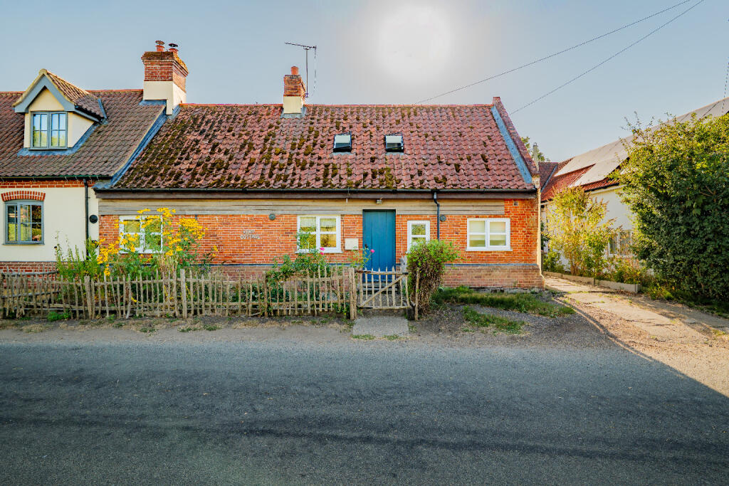 Main image of property: Dereham Road, Beeston