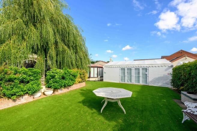 Attractive Gardens