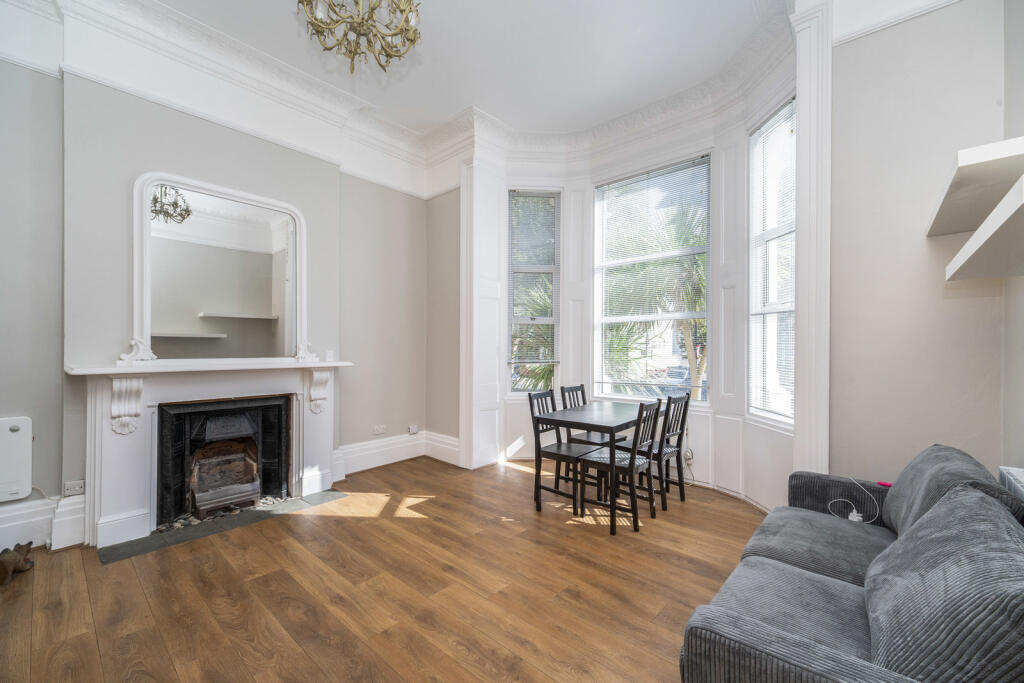 Main image of property: The Avenue, London, W13