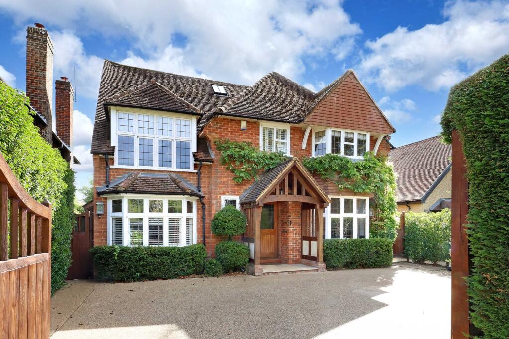 Main image of property: Woodside Avenue, Beaconsfield, Buckinghamshire, HP9