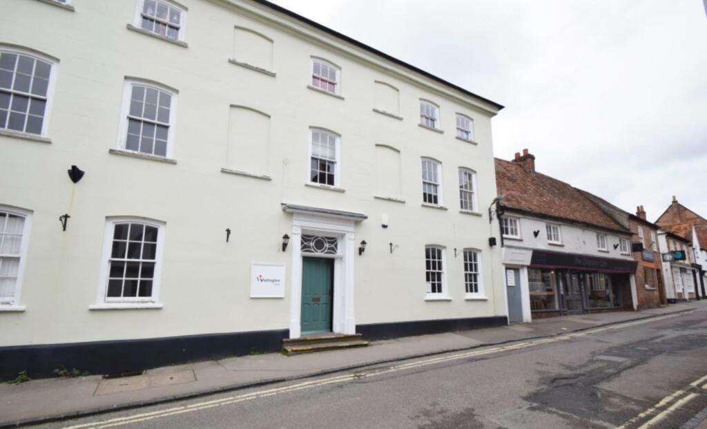Main image of property: High Street, Watlington