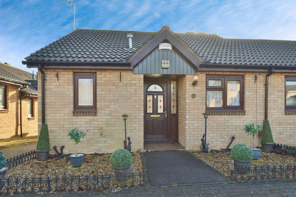 Main image of property: Bryony Place, Conniburrow, Milton Keynes