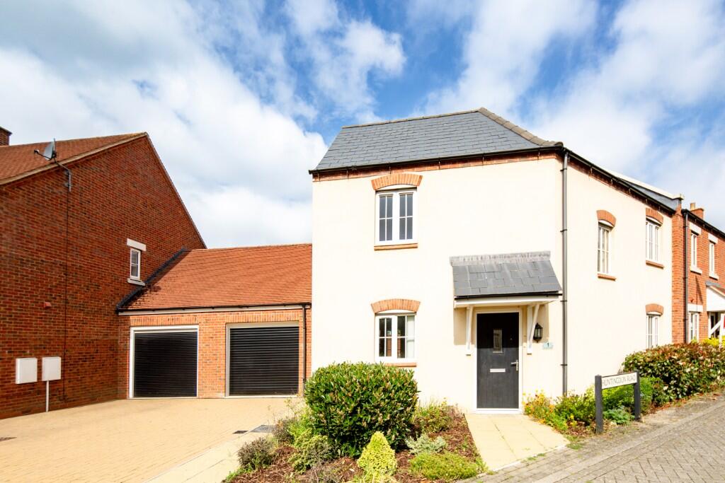 Main image of property: Huntingdon Road, Bicester, Oxfordshire, OX26