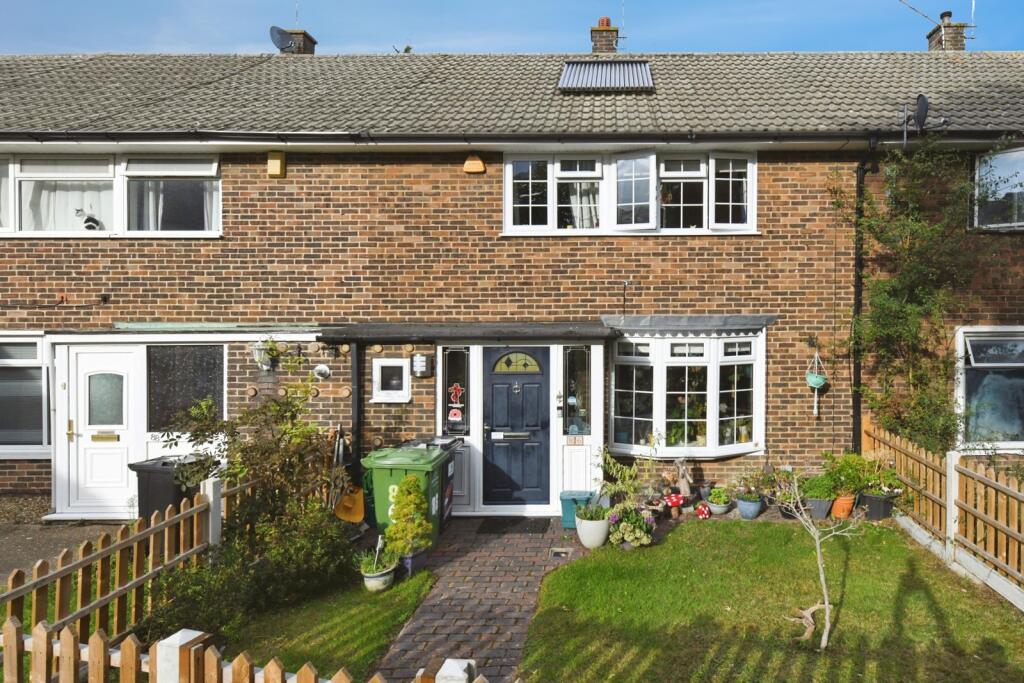 Main image of property: Ardleigh, Basildon, Essex, SS16