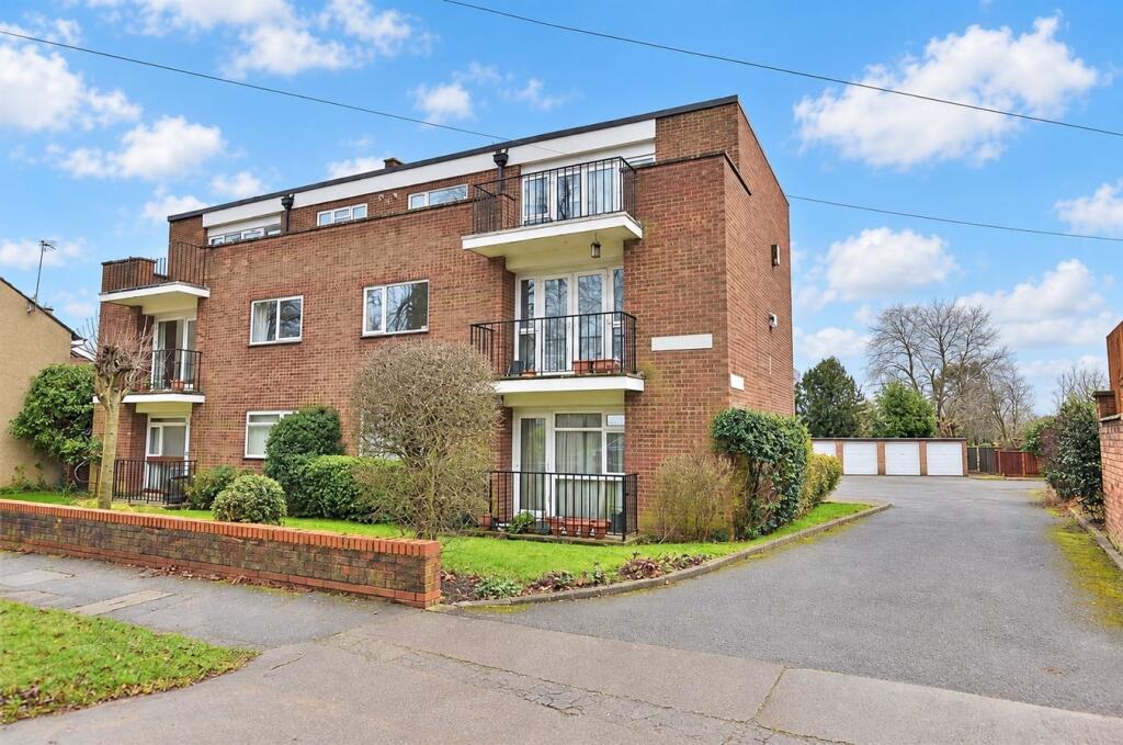 Main image of property: Warwick House, Warren Road, Dallington, NN5