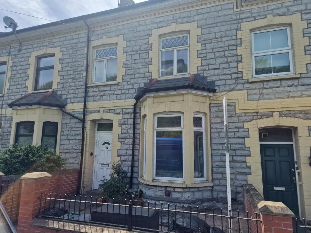 Main image of property: Basement Flat 124 Windsor Road, Penarth