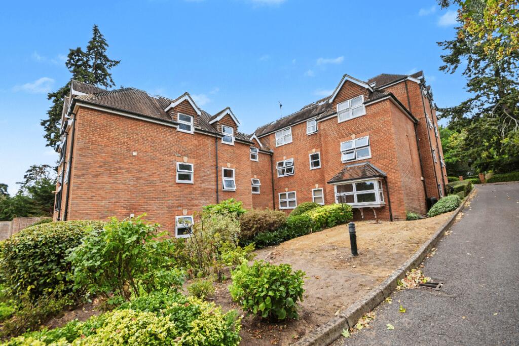 Main image of property: Frensham Road, Lower Bourne, Farnham, GU10