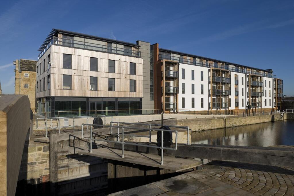 Main image of property: Hebble Wharf, Navigation Walk, Wakefield, West Yorkshire, WF1