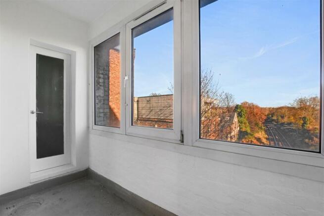 13-1640GCWT -  Unit 6 Bridge House - Reception 8- 