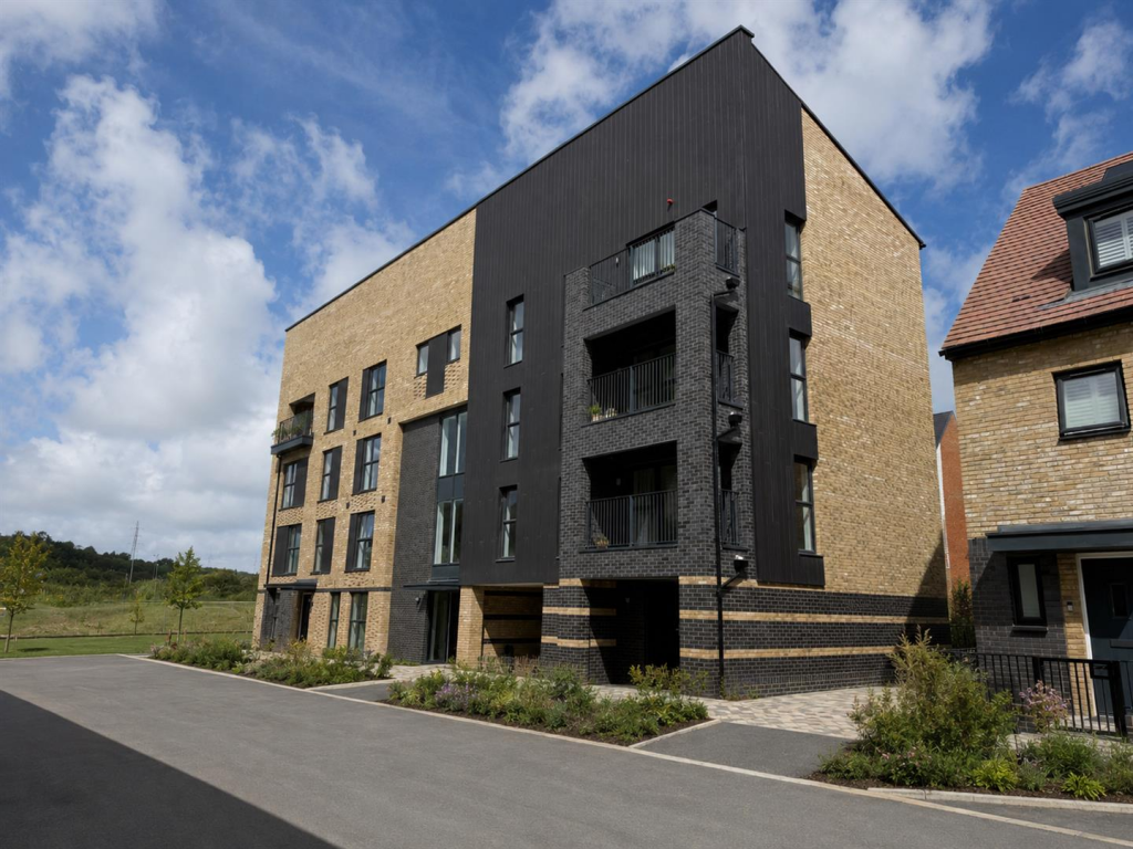 Main image of property: Stonehaven, Ebbsfleet, DA10
