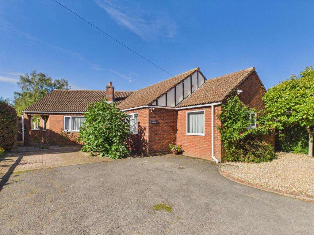 Main image of property: Maple Paddocks, Wood Enderby