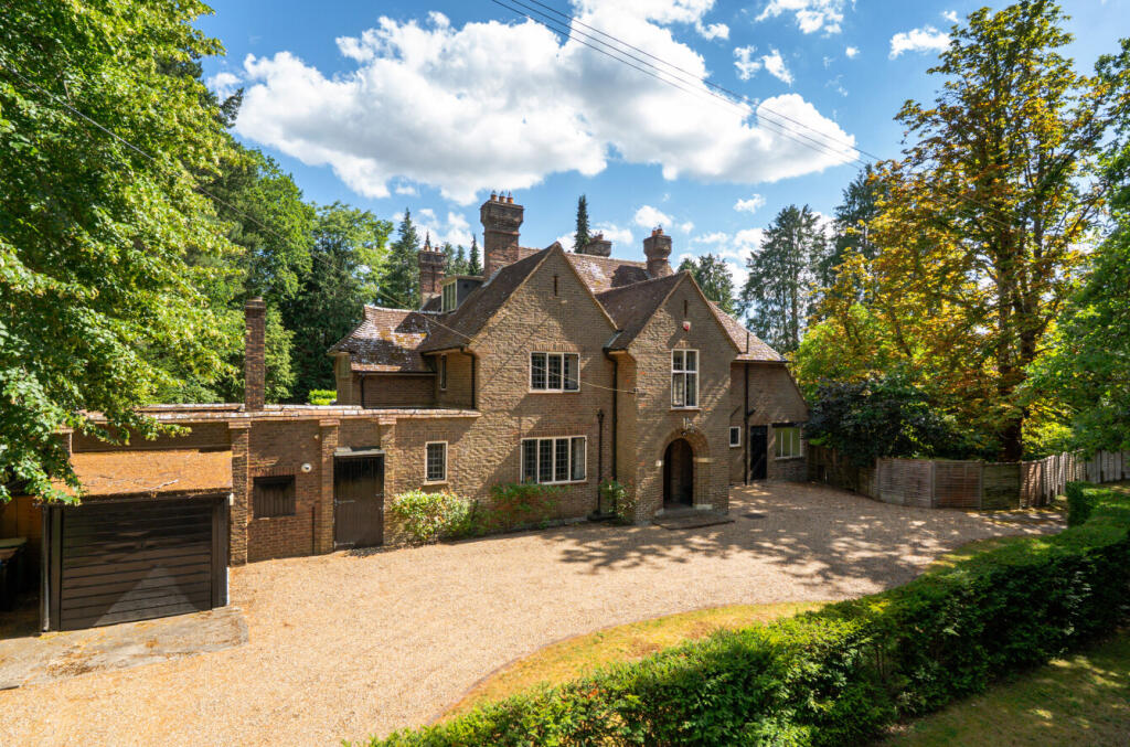 Main image of property: Lawfords Hill Road, Worplesdon, Guildford, Surrey, GU3