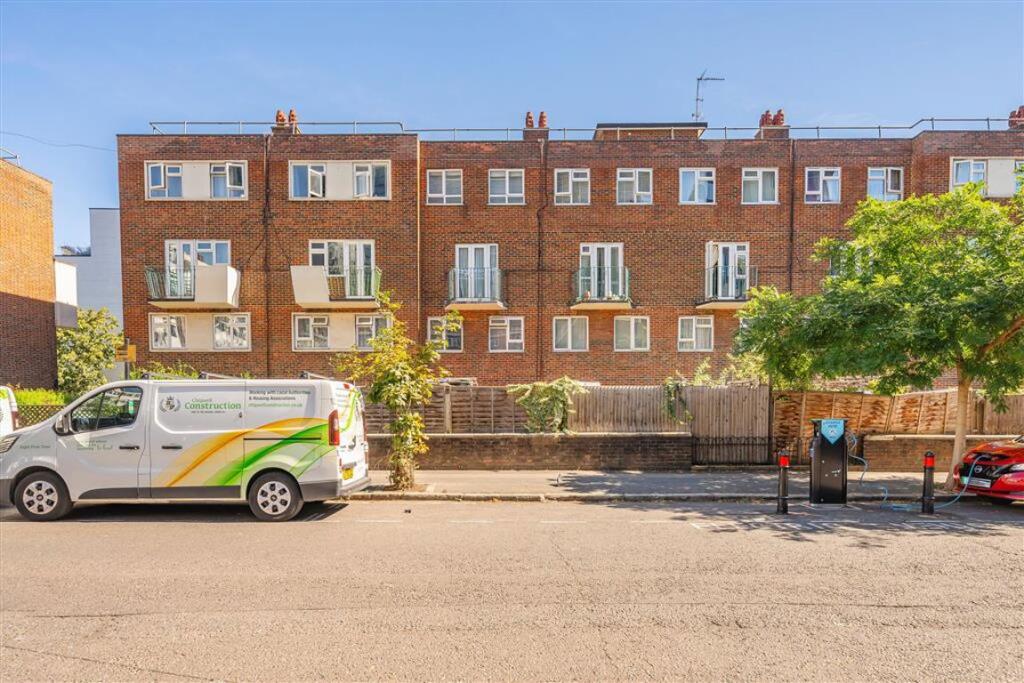 Main image of property: Windsor Terrace, Hackney
