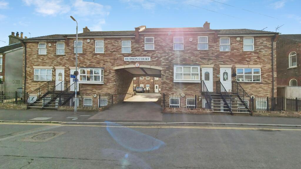 Main image of property: 151-157 Victoria Street, Dunstable, LU6