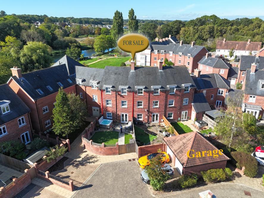 Main image of property: Griffin Close, Wimborne, BH21 2FE