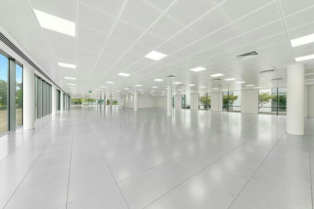 Building 2 The Heights Weybridge 2.jpg