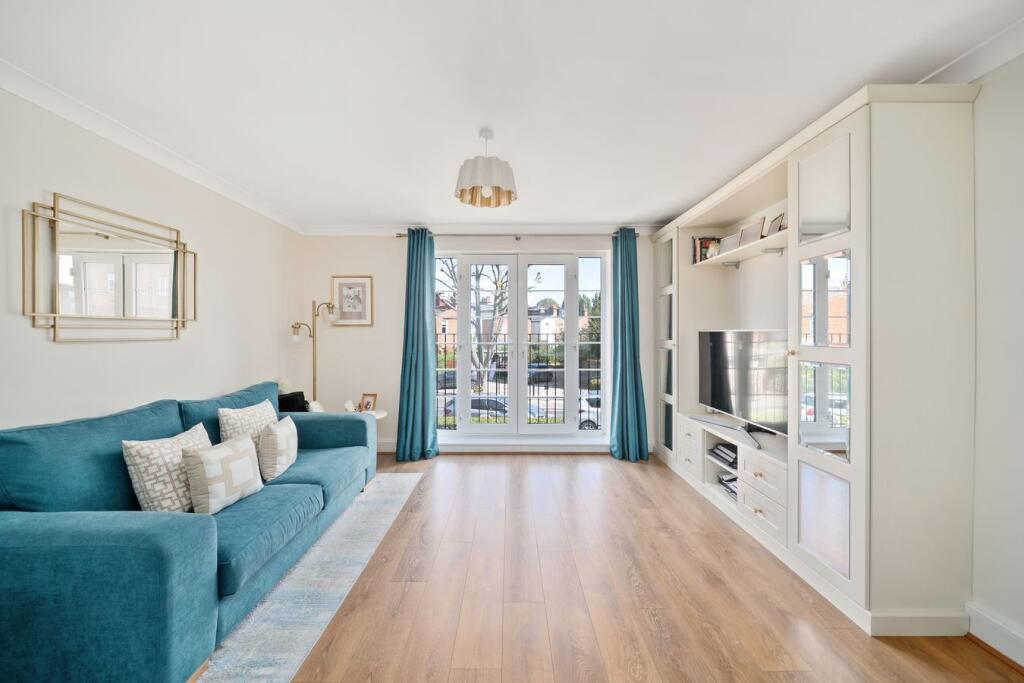 Main image of property: Churton Place, Chiswick, London, W4