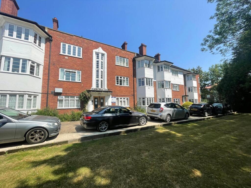 Main image of property: Great West Road, Hounslow, Greater London, TW5