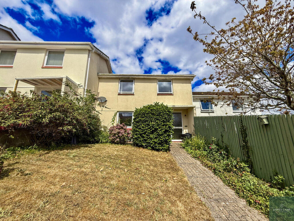 Main image of property: Halwyn Place, Truro, TR1