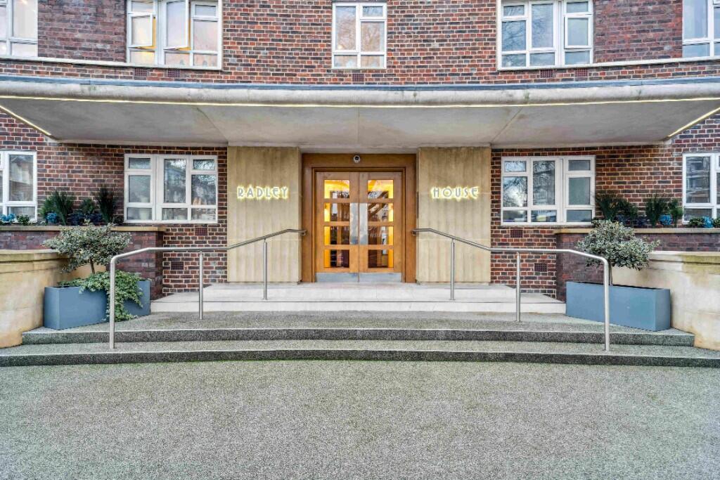 Main image of property: Gloucester Place, London, NW1