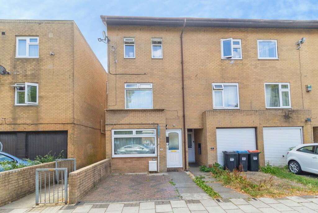 Main image of property: Mullion Place, Fishermead, Milton Keynes, Buckinghamshire, MK6