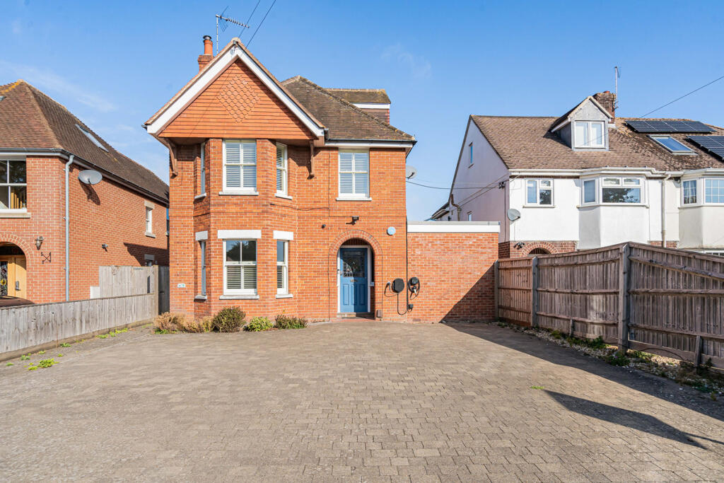 Main image of property: Charlton Road, Wantage, OX12