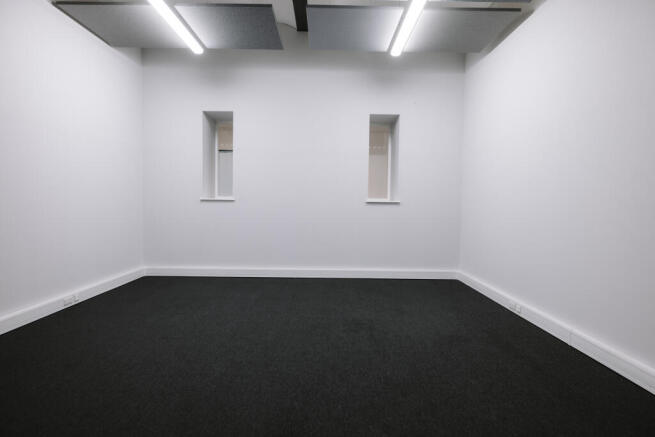 500 sfqt office