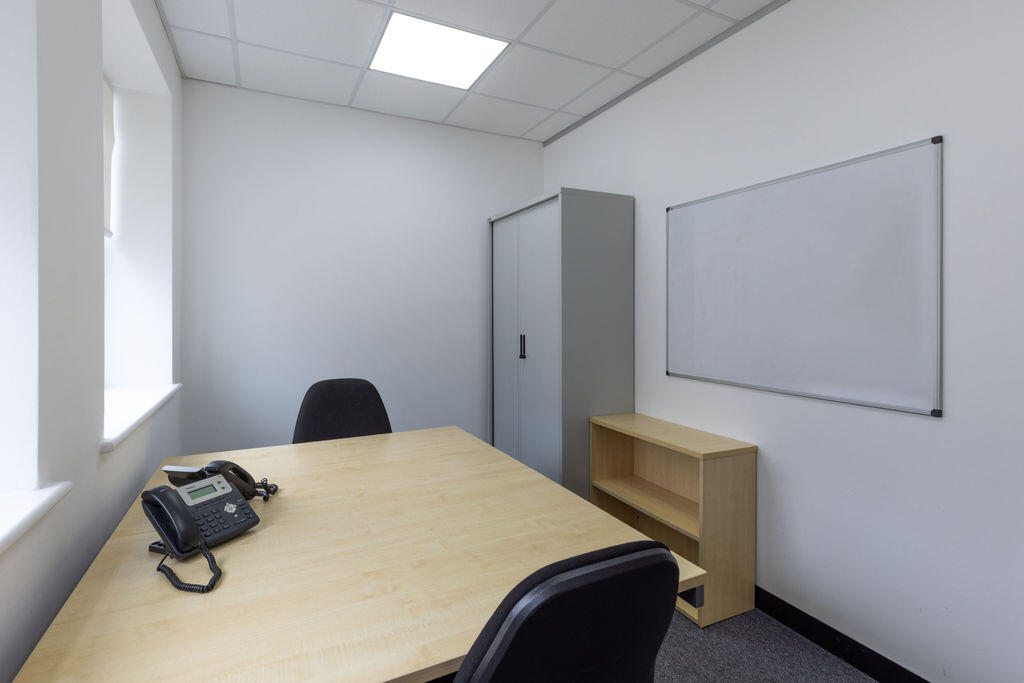 2 Person Office To Rent In Hitchin Hertfordshire