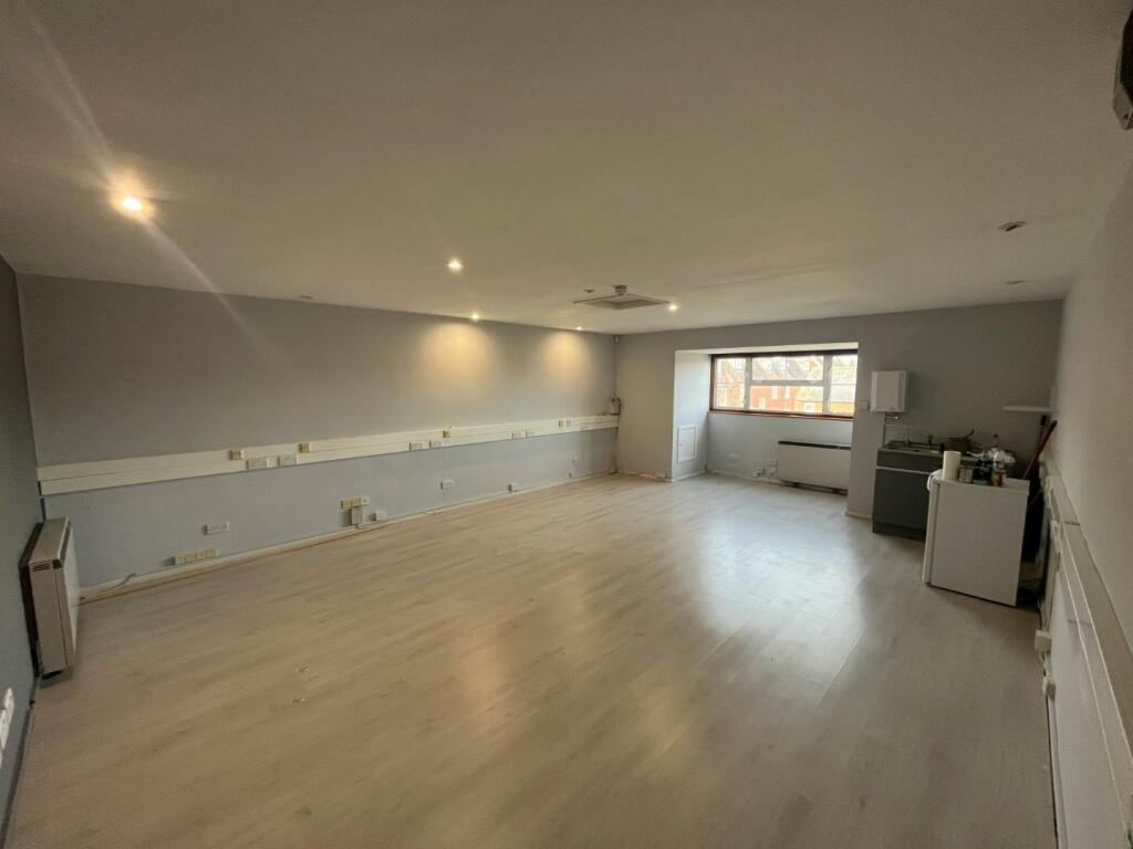 Suite 4 Internal 1.jpg
