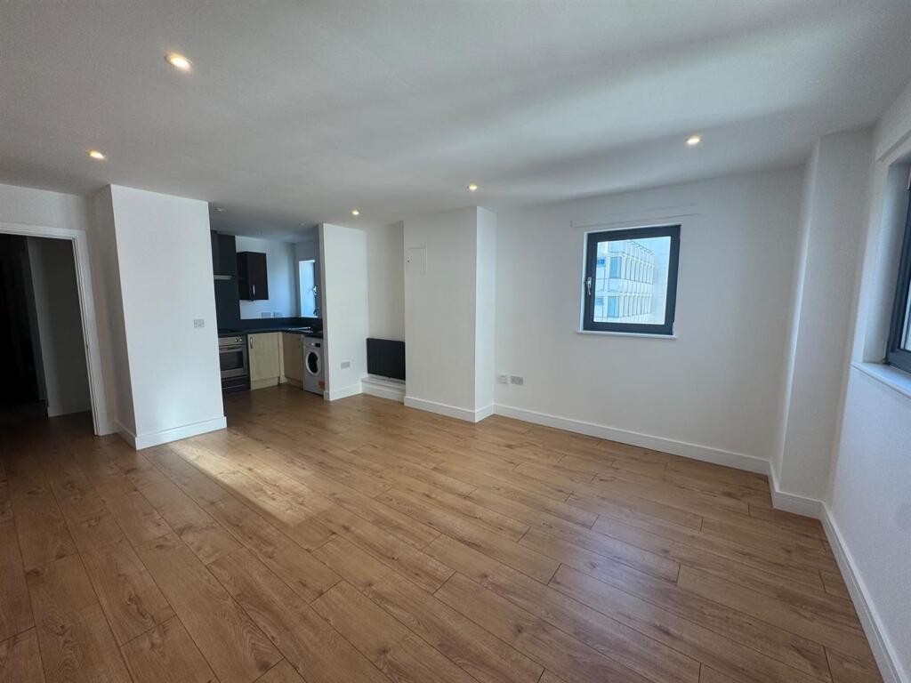 Main image of property: Churchill Way, Cardiff