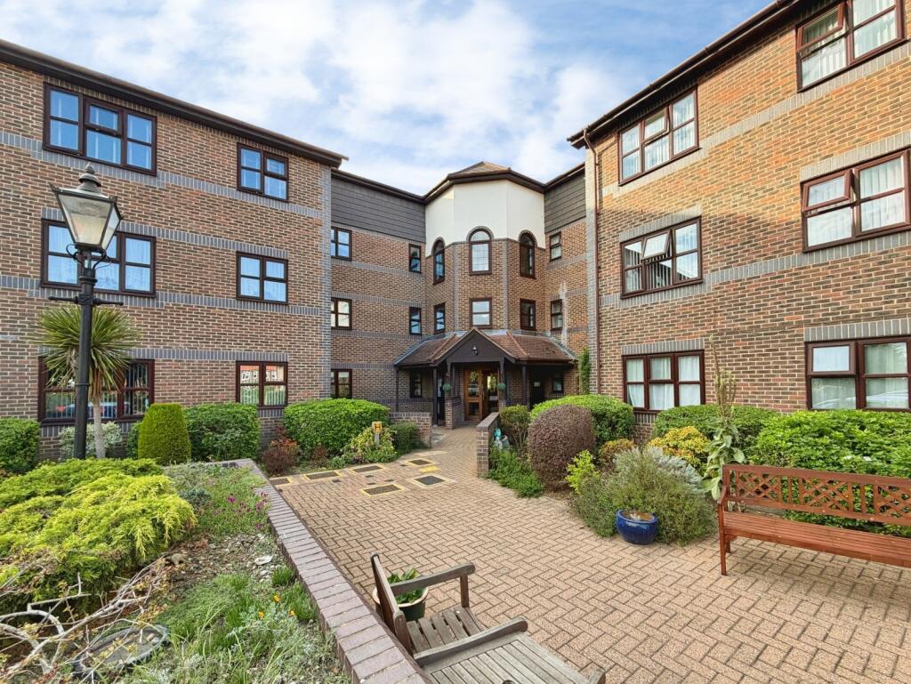Main image of property: Pincott Road, Bexleyheath, DA6