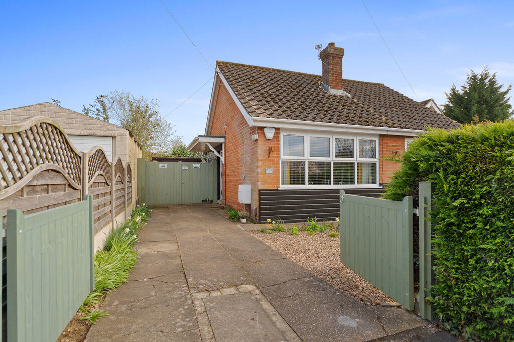 Main image of property: Skinners Lane, Waltham
