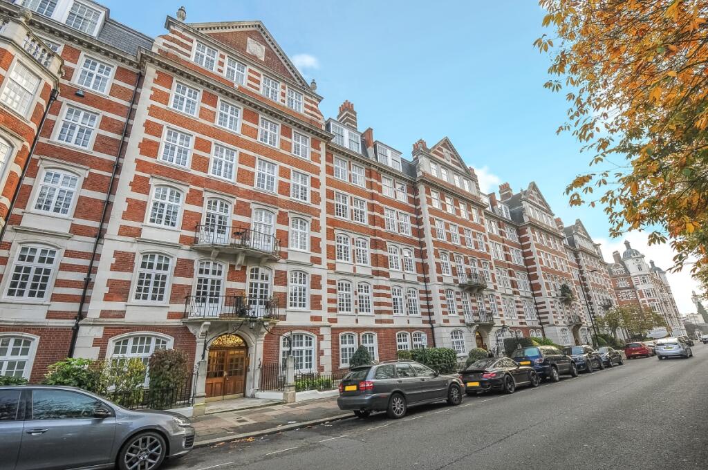 Main image of property: St. Johns Wood High Street, St Johns Wood, London, NW8