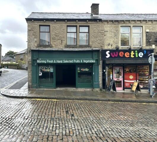 Main image of property: 47 Bank Street, Rawtenstall, BB4 7QN
