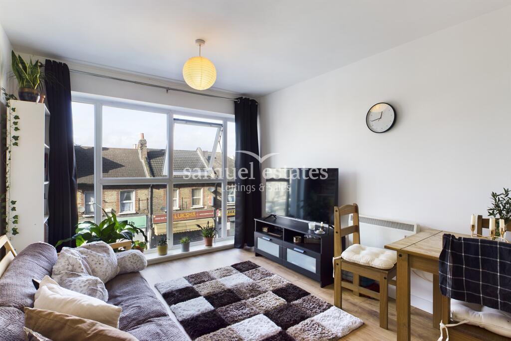 Main image of property: High Street, Colliers Wood, SW19