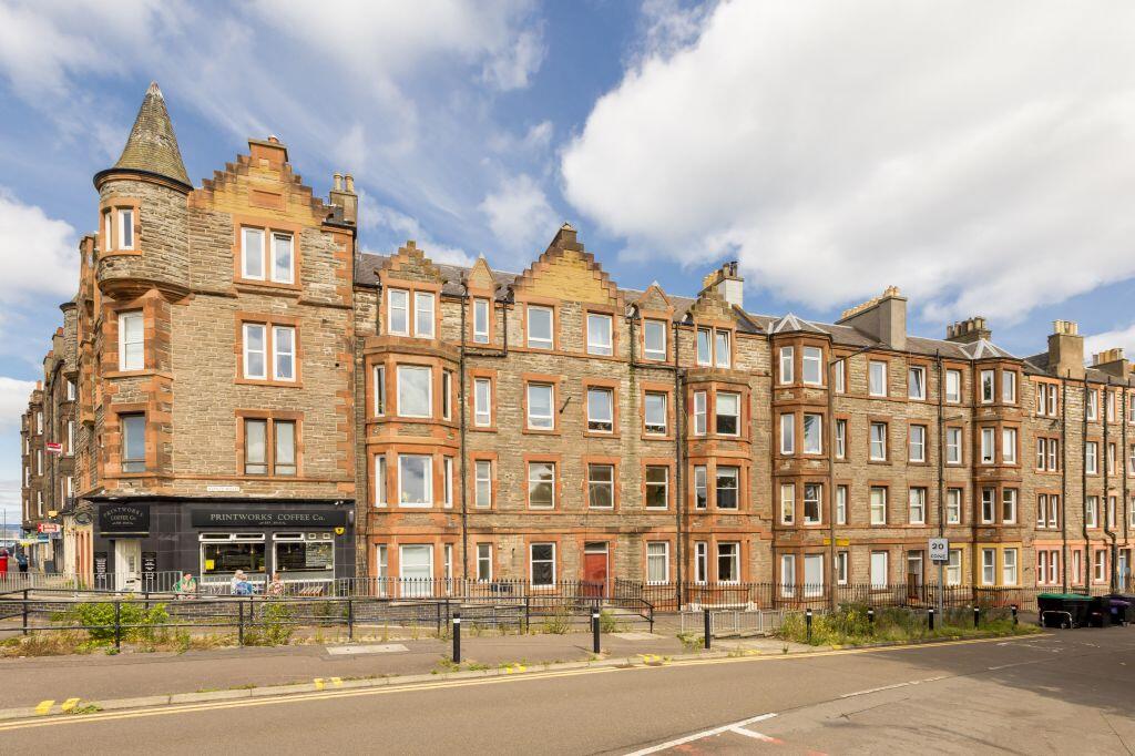 Main image of property: BF1, 4 Kings Road, Portobello, Edinburgh, EH15 1AE