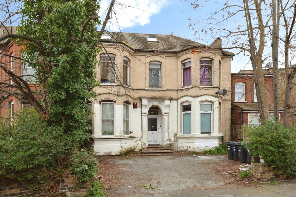 Main image of property: Mansfield Road, Ilford, IG1
