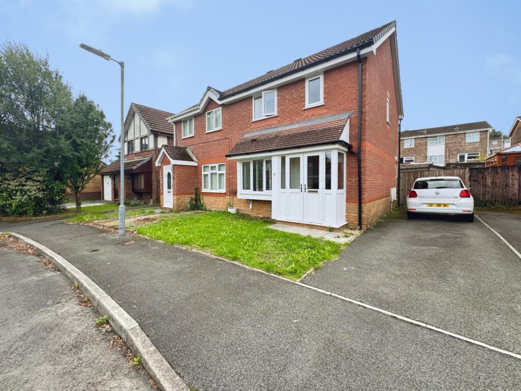 Main image of property: Tal Y Coed, Hendy, Pontarddulais, Swansea, Carmarthenshire, SA4 0XN