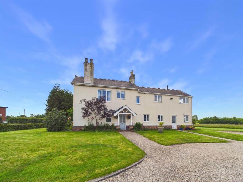 Main image of property: The Roundlet, Cockshut Lane, Melbourne, DE73 8DG
