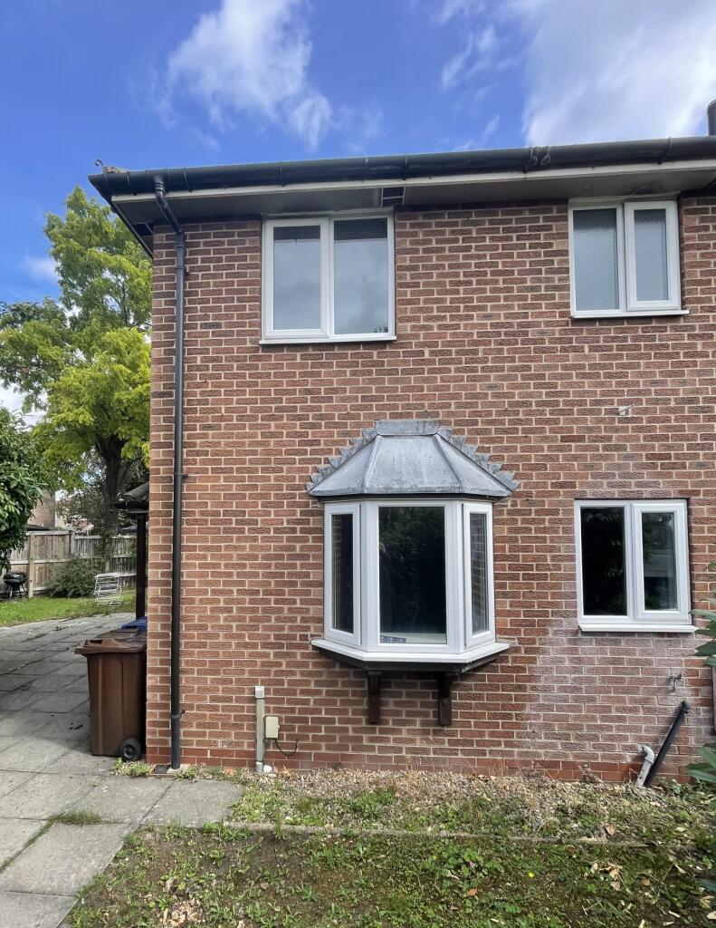 Main image of property: Pinewood Drive, Camblesforth, YO8 8