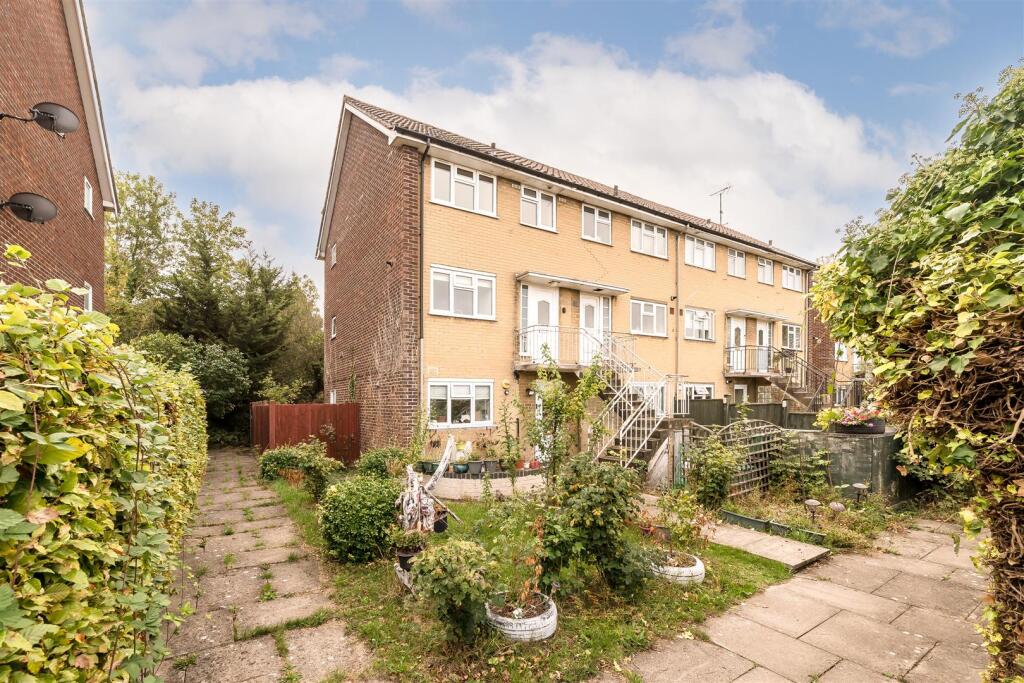 Main image of property: The Greenway, Ickenham, UB10