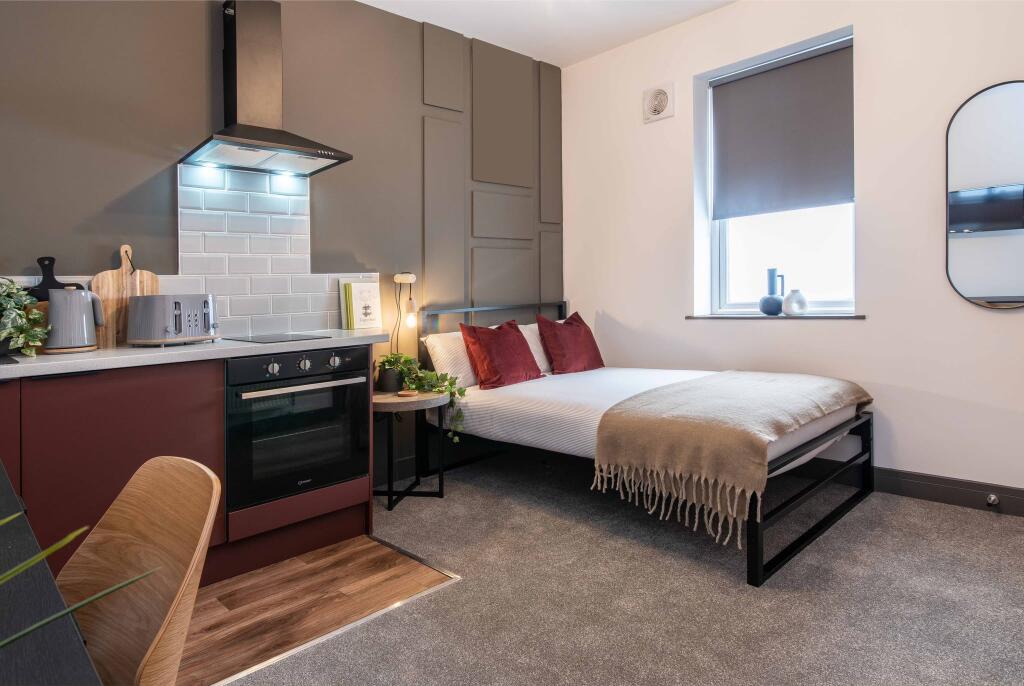 Main image of property: MODERN  STUDIO WITH PRIVATE KITCHENETTE & EN-SUITE , CITY CENTRE 