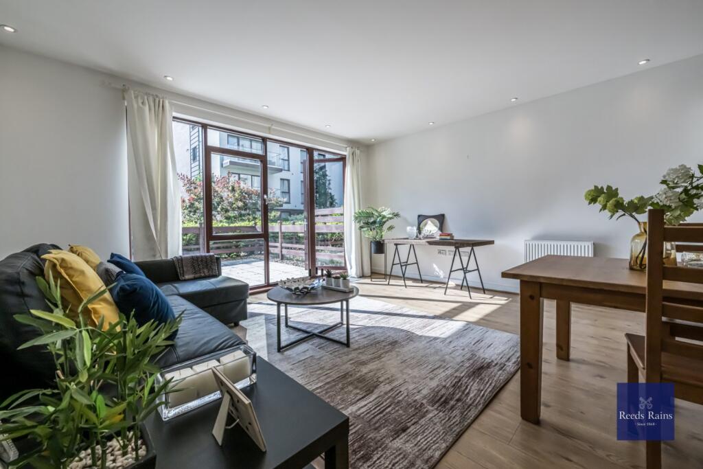 Main image of property: Gibson Road, London, SE11