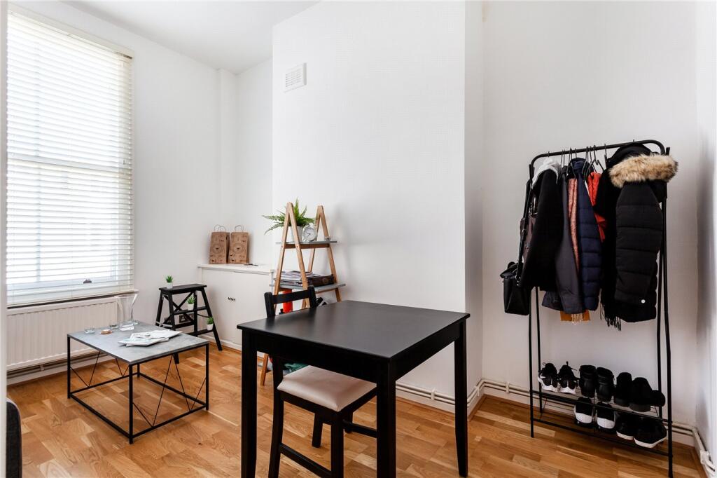 Main image of property: Packington Street, London, N1
