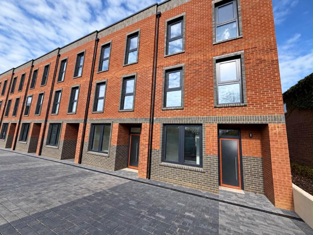 Main image of property: Aycliffe Road, Borehamwood
