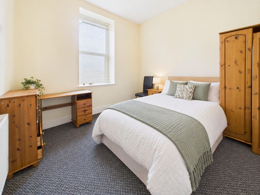 Main image of property: Mutley Plain, Mutley