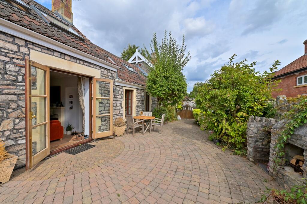 Main image of property: Bannerleigh Cottages, Bannerleigh Road, Bristol, Somerset, BS8