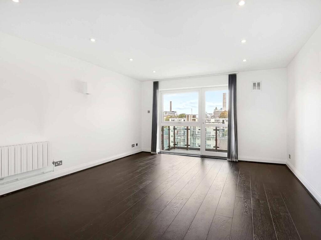 Main image of property: 10 Village Court, Chelsea Village, SW6